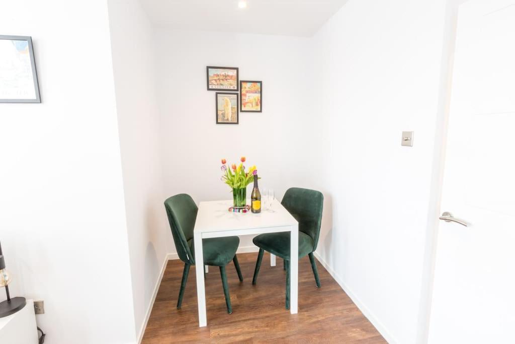 Chester Stays - Lovely Apartment In The Heart Of Chester With Free Parking מראה חיצוני תמונה